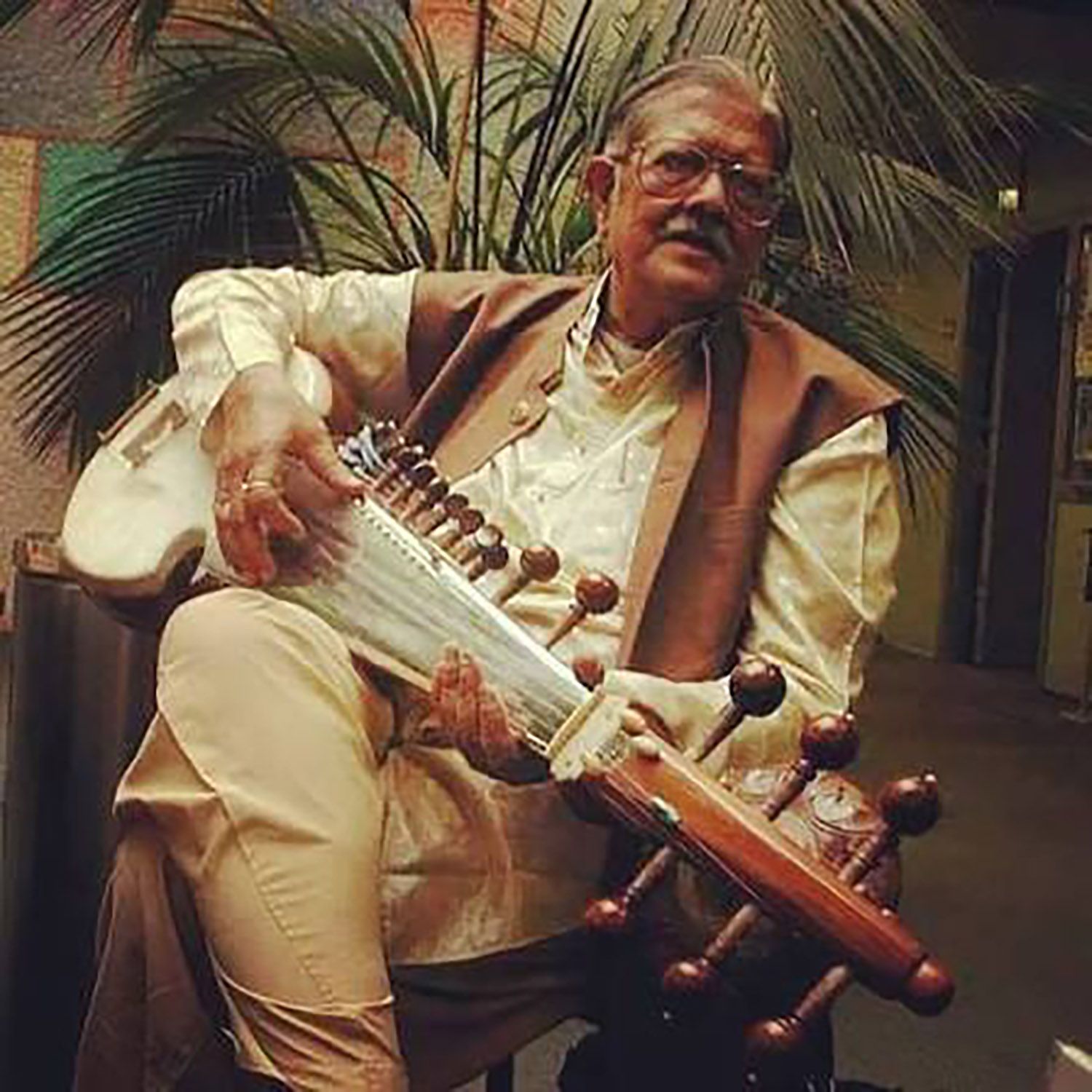 Alap-260906-Buddhadev_Dasgupta.jpeg
