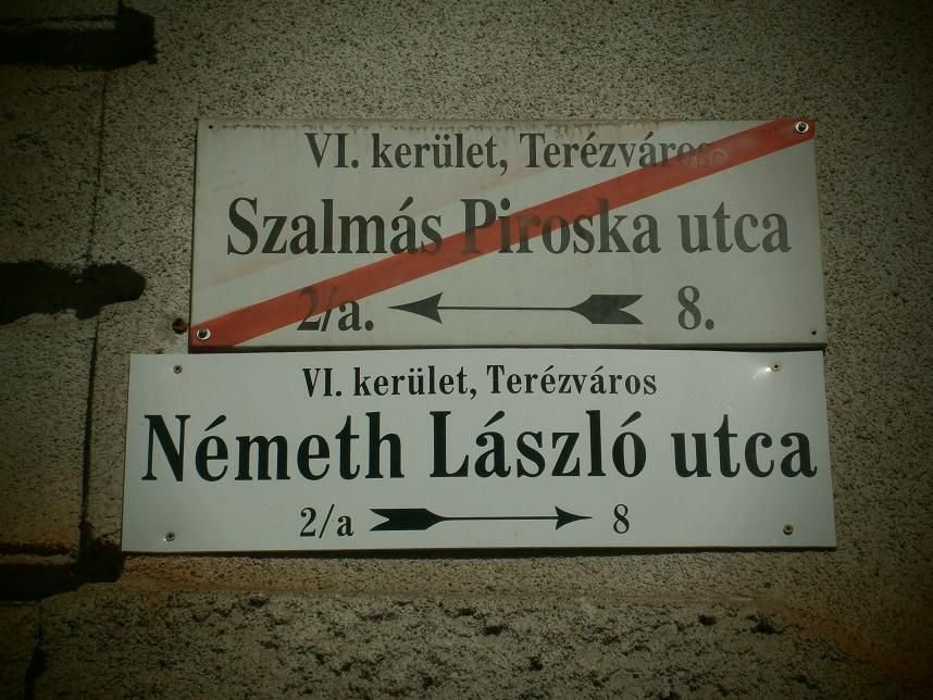 szalmas_piros2.jpeg